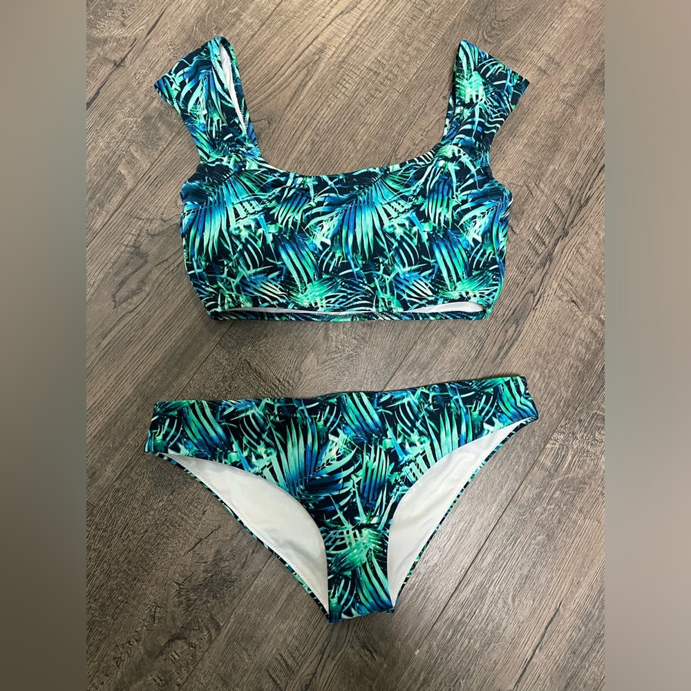 Vs Victoria’s Secret pink xs s small bikini swim suit set tropical ruffle leaf